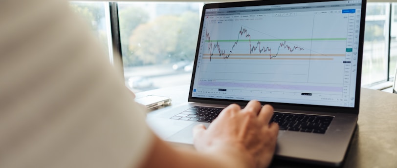 Fidelity vs. Vanguard: Which Broker is Better for Long-Term Investing?